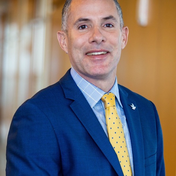 José E. Cueto